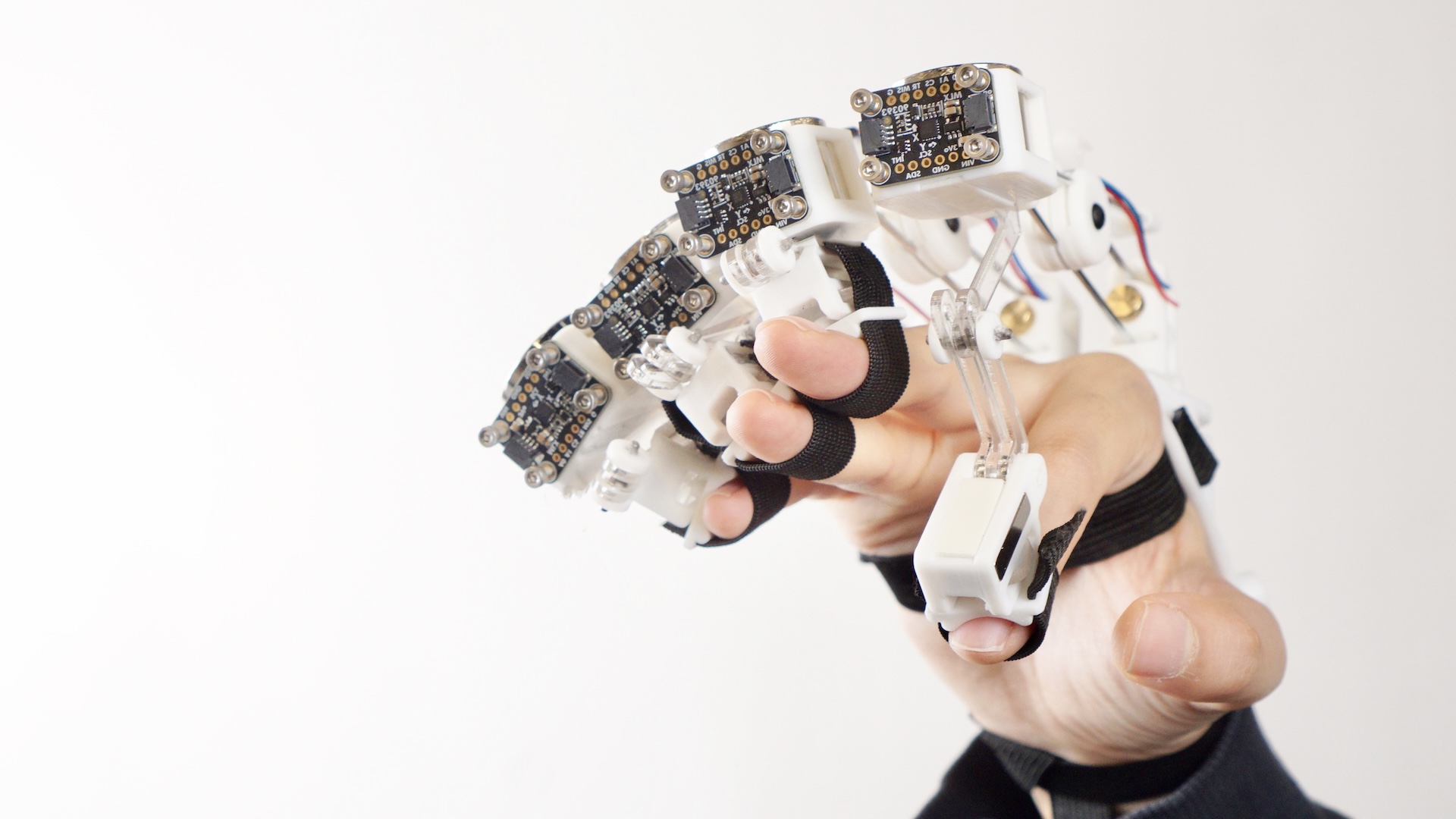 FIXical I/O: Exploring the Effects of Real-time Error Sensing and Physical Intervention on Motor Skill Learning